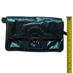 Nine West Reversible Black Green Clutch Snake Pattern On Both Sides Kiss Lock